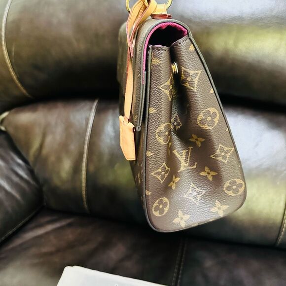 Louis Vuitton Cluny BB with Added Strap - Picture 10 of 16